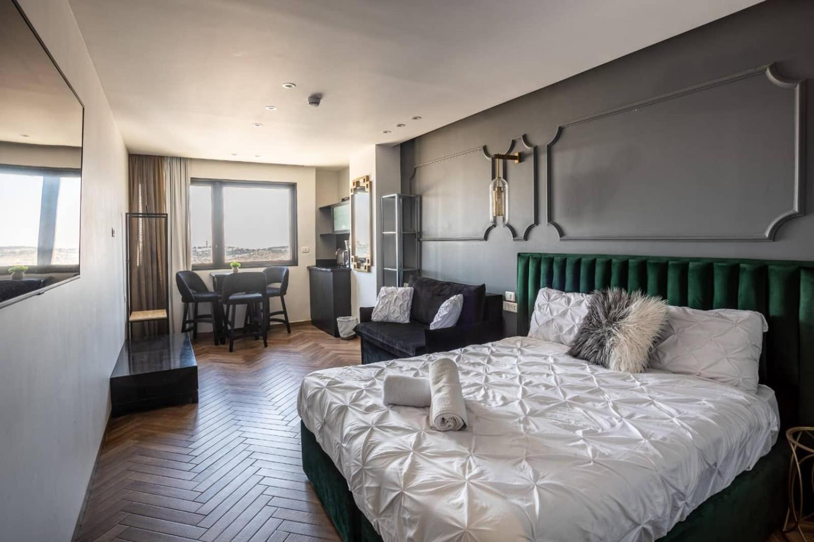 Perla Low-Cost Yerusalem Bagian luar foto